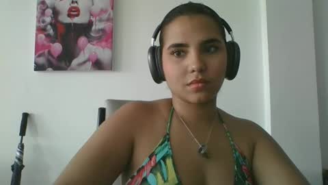 Snapshot of miapeyton chatting on September 2025 08:09:02 PM Mia Peyton online show from September 2025 08:09:02 PM