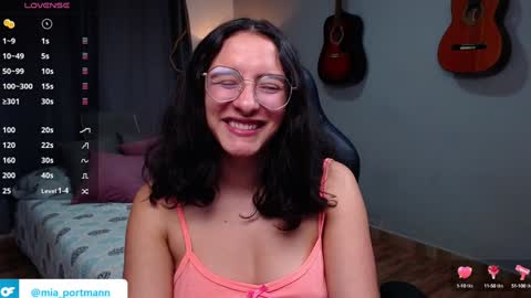 MIAPORTMANN online show from December 2024 03:11:01 PM