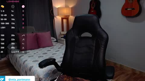 MIAPORTMANN online show from January 2025 01:58:01 PM