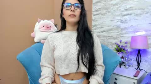 Snapshot of miaquevedo chatting on January 2025 11:59:01 AM Mia Quevedo online show from January 2025 11:59:01 AM