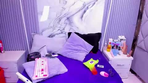 Miarose 69 online show from June 2026 07:58:02 PM
