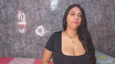 Snapshot of miarouse1531 chatting on December 2025 04:01:02 PM miarouse1531 online show from December 2025 04:01:02 PM