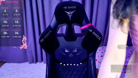 Mia  online show from January 2026 07:08:01 PM