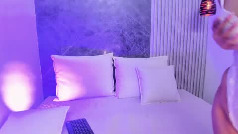 Snapshot of miascott5 chatting on March 2025 09:15:02 PM miascott5 online show from March 2025 09:15:02 PM