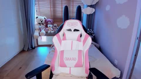 Snapshot of miasilk chatting on March 2026 09:16:03 AM Miayna Silk online show from March 2026 09:16:03 AM