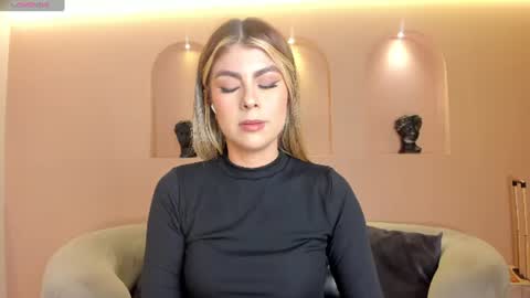 Mia Silva online show from July 2026 10:53:01 AM