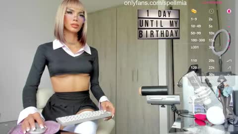 Snapshot of miaspell chatting on November 2025 03:55:02 PM Mia instagram miasspell online show from November 2025 03:55:02 PM