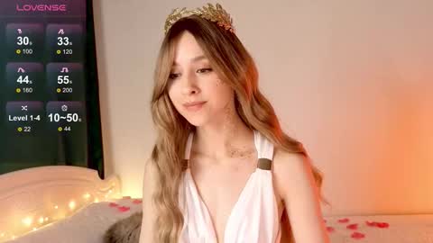 Mia online show from October 2025 07:23:02 AM