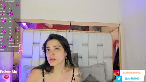 Snapshot of miavillalobos_ chatting on December 2024 10:01:01 AM Mia Villalobos online show from December 2024 10:01:01 AM