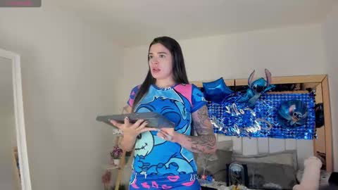 Snapshot of miavillalobos_ chatting on February 2025 04:14:02 PM Mia Villalobos online show from February 2025 04:14:02 PM