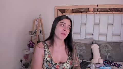 Snapshot of miavillalobos_ chatting on February 2025 10:03:02 AM Mia Villalobos online show from February 2025 10:03:02 AM