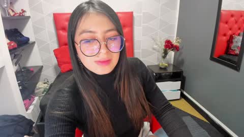 M I A W I L S online show from January 2025 01:43:02 AM