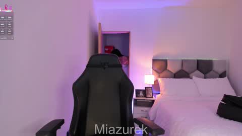 THE BEST LOVRS antonio flatlastifoundyoulautrebleudrpapaolu donnie lbsunkown1804 online show from February 2026 12:18:02 AM