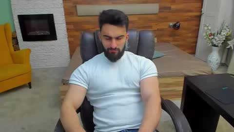 Snapshot of micahlane chatting on February 2026 05:45:01 AM MicahLane online show from February 2026 05:45:01 AM