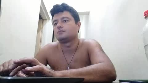 Snapshot of micarranox chatting on March 2025 05:07:02 AM micarranox online show from March 2025 05:07:02 AM