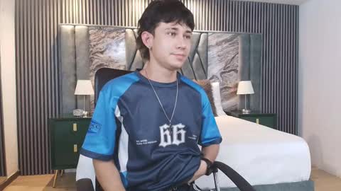 Michael online show from March 2026 07:32:02 PM