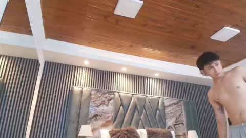 Michael online show from March 2026 02:04:02 AM