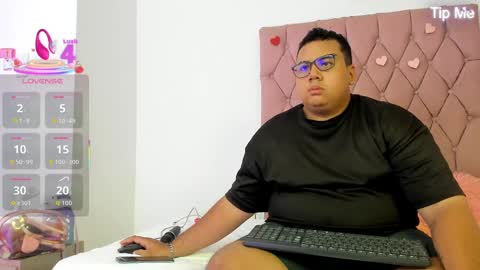 Micky and Sharon online show from September 2025 04:05:01 AM