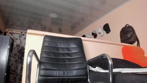 Snapshot of michael_boy88_ chatting on January 2025 12:38:01 AM Michael Boy online show from January 2025 12:38:01 AM