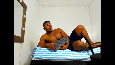 Snapshot of michael_donovan chatting on September 2025 04:45:01 AM Michael online show from September 2025 04:45:01 AM