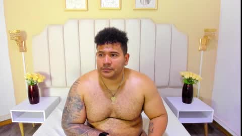 Snapshot of michael_hill1 chatting on October 2025 01:15:02 AM MICHAEL online show from October 2025 01:15:02 AM