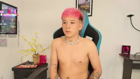 michael_lopez_1 online show from April 2026 09:31:02 PM