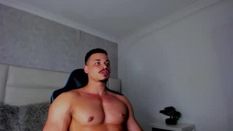 Michael online show from November 2025 02:23:01 AM