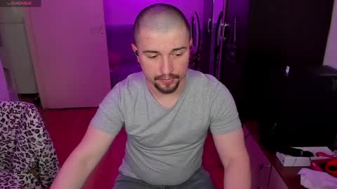 Snapshot of michael_wolfborn chatting on April 2026 02:20:01 PM Michael online show from April 2026 02:20:01 PM