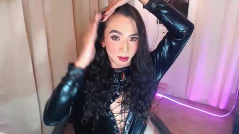 michaelagoddess online show from October 2025 12:34:01 AM