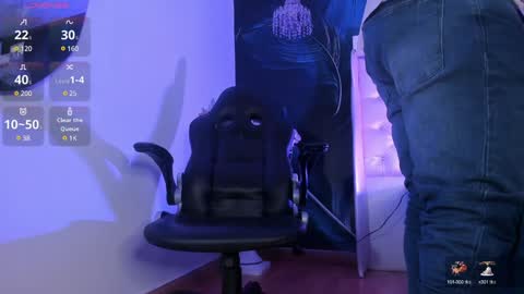 Snapshot of michaelbear_ chatting on December 2024 06:42:01 PM Michael online show from December 2024 06:42:01 PM