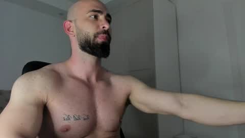 MichaelEvansx online show from April 2026 09:12:02 PM