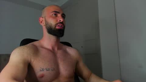 MichaelEvansx online show from April 2026 10:36:02 PM