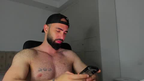 MichaelEvansx online show from May 2026 08:14:01 PM