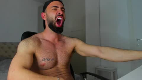 MichaelEvansx online show from May 2026 10:04:02 PM