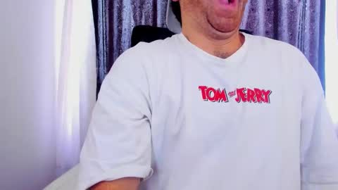 Michael  Contenido explcito online show from January 2025 07:40:01 PM