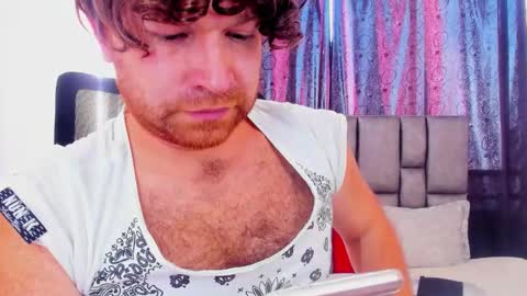 Michael  Contenido explcito online show from January 2025 10:02:01 PM
