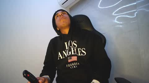 Michael online show from October 2025 03:50:02 AM