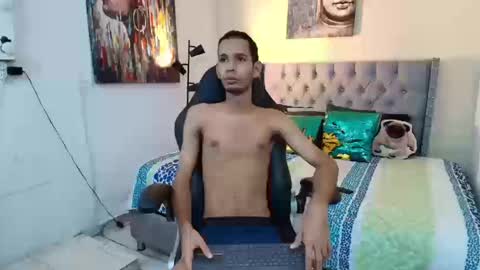 Snapshot of michaell_bellk_ chatting on October 2025 06:30:01 PM michaell_bellk_ online show from October 2025 06:30:01 PM