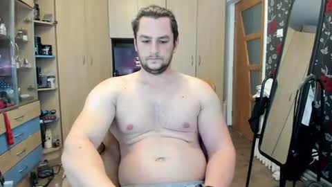michaelragnar90 online show from June 2026 06:47:02 AM