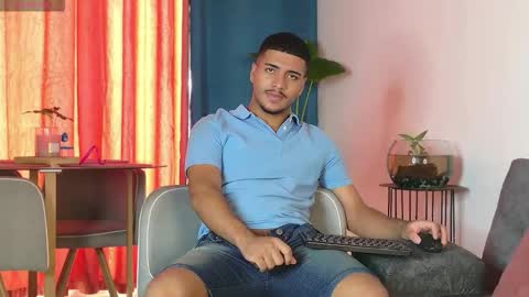 michel g22 online show from September 2025 04:12:02 PM