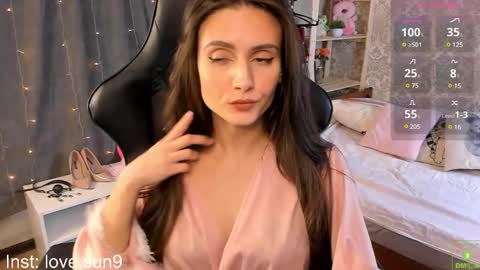 Snapshot of michel_momsen chatting on February 2025 12:16:02 PM Michel online show from February 2025 12:16:02 PM