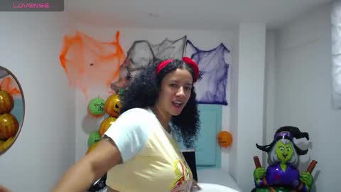 Snapshot of michel_rous_la_mas_caliente chatting on October 2025 02:34:01 PM michel_rous_la_mas_caliente online show from October 2025 02:34:01 PM