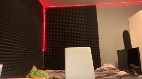 Snapshot of michelemagnetico chatting on September 2025 08:52:02 PM michelemagnetico online show from September 2025 08:52:02 PM