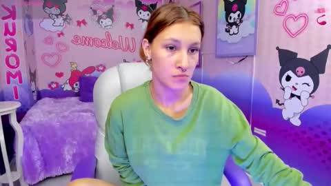 michell__petit_ online show from September 2025 11:57:01 AM