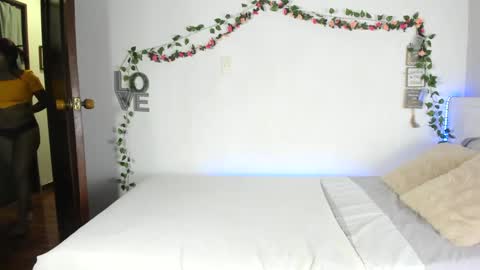 Snapshot of michell_anyeli chatting on September 2025 11:19:02 PM Michell online show from September 2025 11:19:02 PM