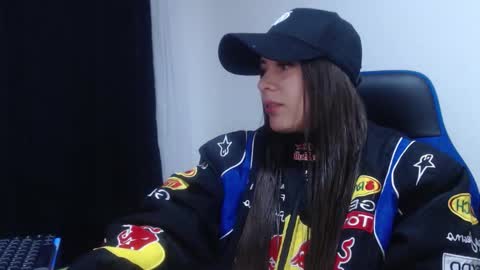 Snapshot of michell_h chatting on January 2026 01:33:01 AM Nani online show from January 2026 01:33:01 AM