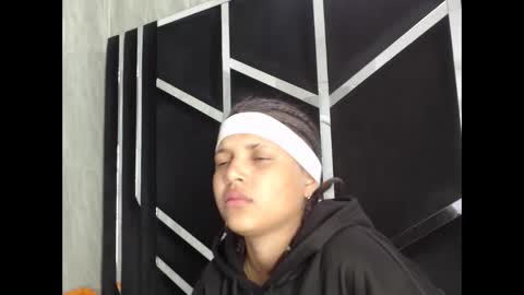 michell_rs online show from January 2025 10:43:01 AM