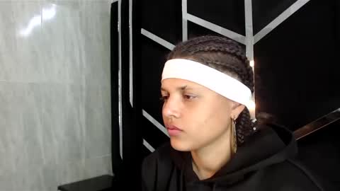 michell_rs online show from January 2025 10:40:02 AM