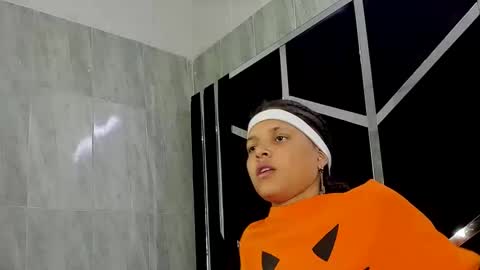 michell_rs online show from February 2025 04:16:02 AM