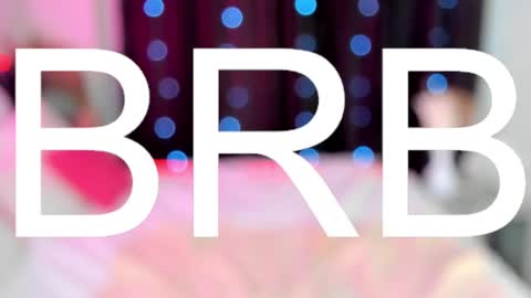 Snapshot of michelle_blond chatting on December 2024 11:50:02 AM michelle_blond online show from December 2024 11:50:02 AM